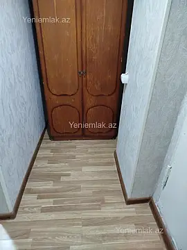 Satılır 1 otaqlı köhnə tikili 32 m²