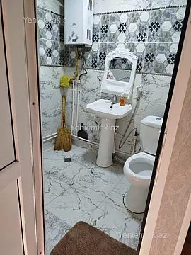 Satılır 1 otaqlı köhnə tikili 32 m²
