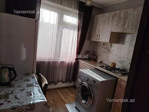 Satılır 1 otaqlı köhnə tikili 32 m² — Sumqayıt, 8-ci mikrorayon 1 otaq 32.00 m²