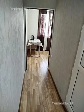 Satılır 1 otaqlı köhnə tikili 32 m²