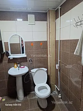 Satılır 1 otaqlı köhnə tikili 32 m²