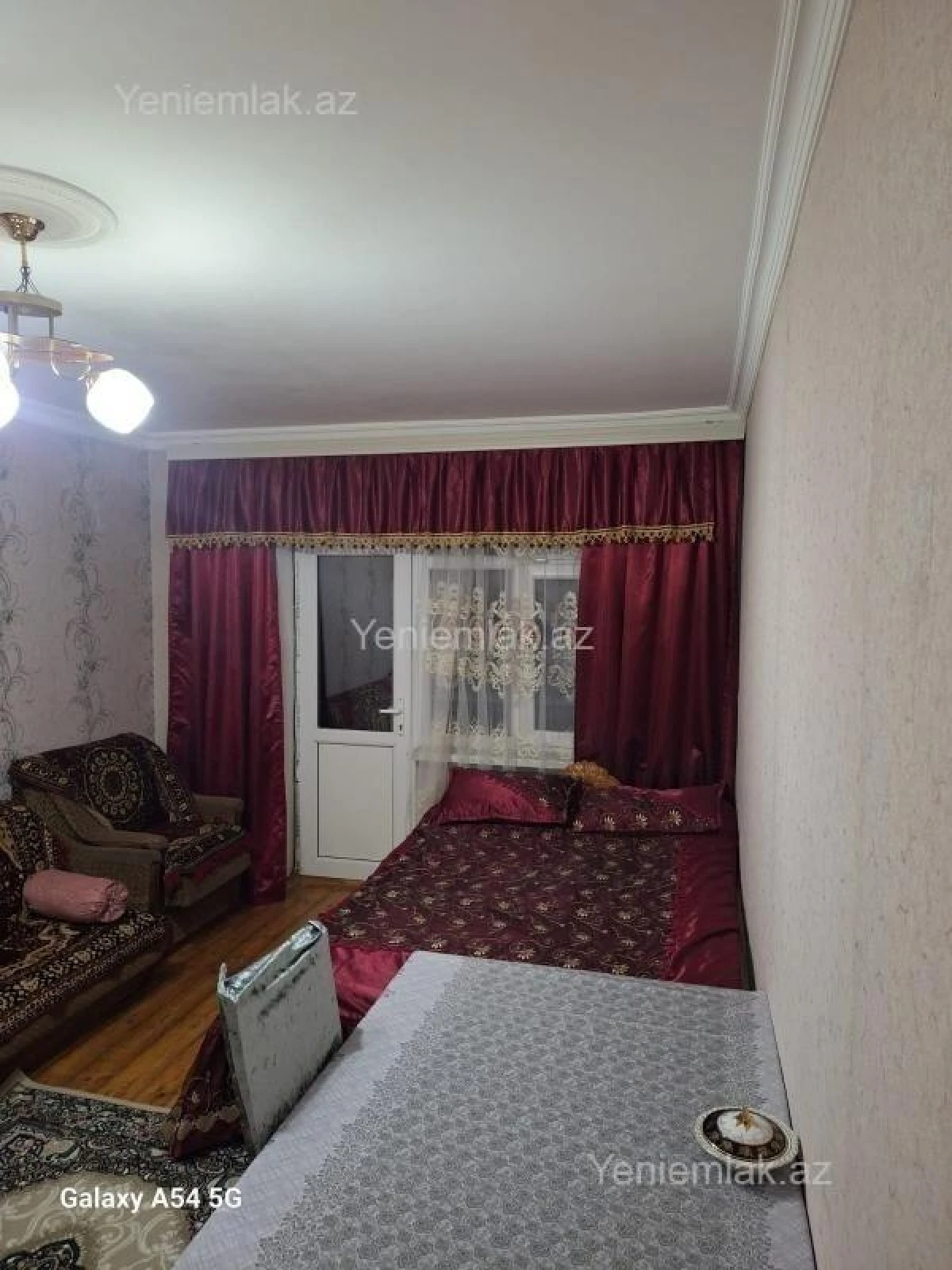 Satılır 1 otaqlı köhnə tikili 32 m²