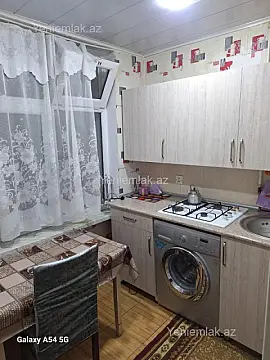 Satılır 1 otaqlı köhnə tikili 32 m² — Sumqayıt, 4-cü mikrorayon 1 otaq 32.00 m²
