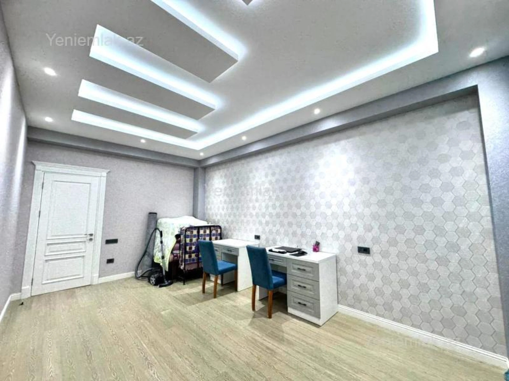 Satılır 3 otaqlı yeni tikili 162 m²