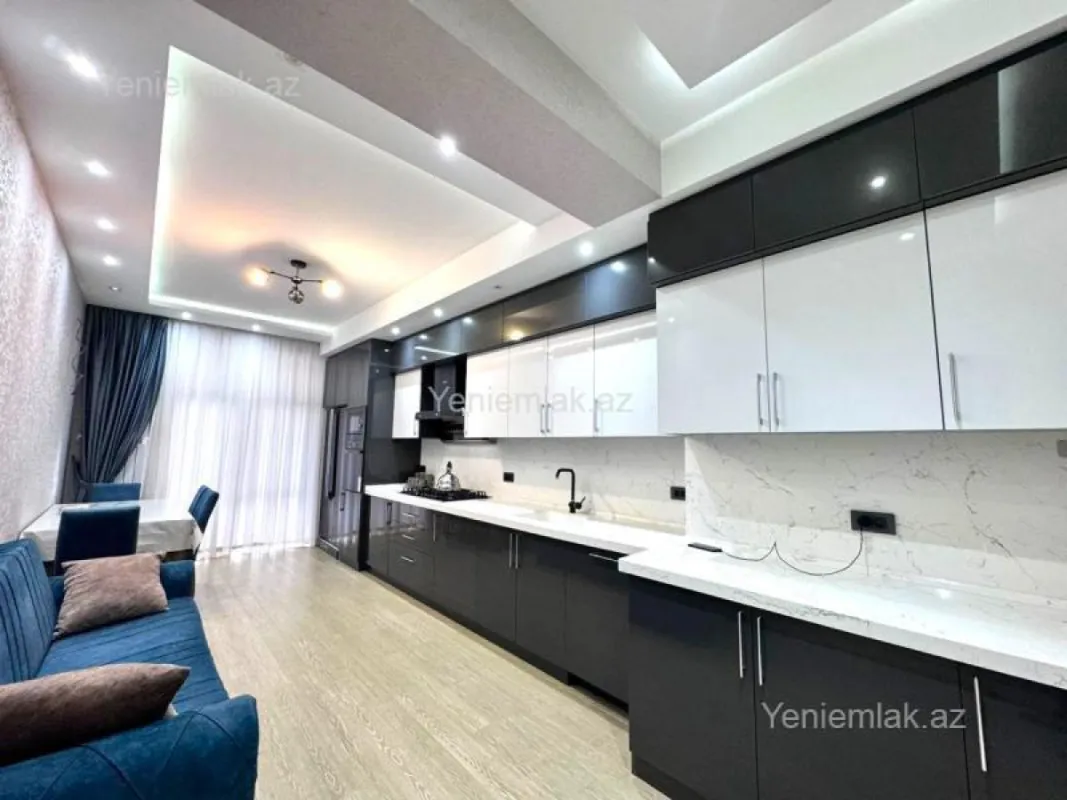 Satılır 3 otaqlı yeni tikili 162 m²