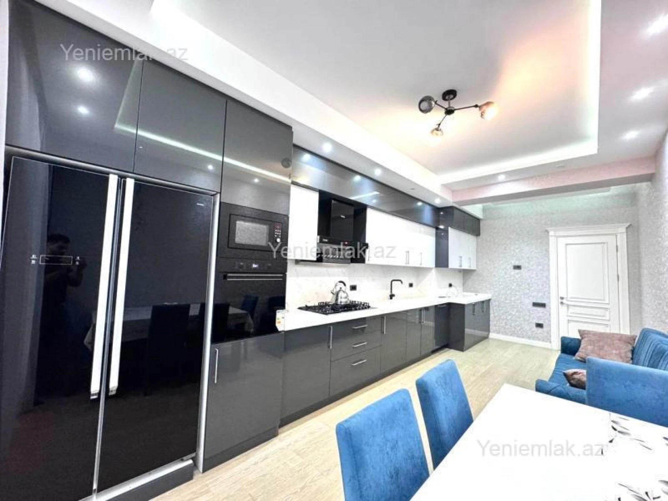 Satılır 3 otaqlı yeni tikili 162 m²