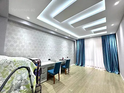 Satılır 3 otaqlı yeni tikili 162 m²