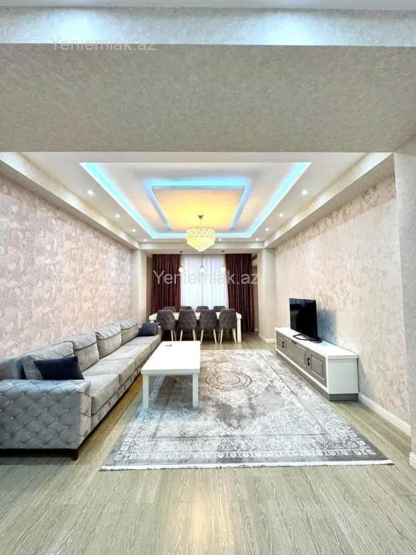 Satılır 3 otaqlı yeni tikili 162 m²