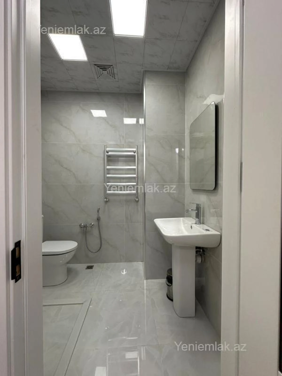 Satılır 2 otaqlı yeni tikili 50 m²