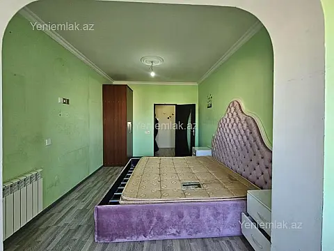 Satılır 2 otaqlı köhnə tikili 55 m²
