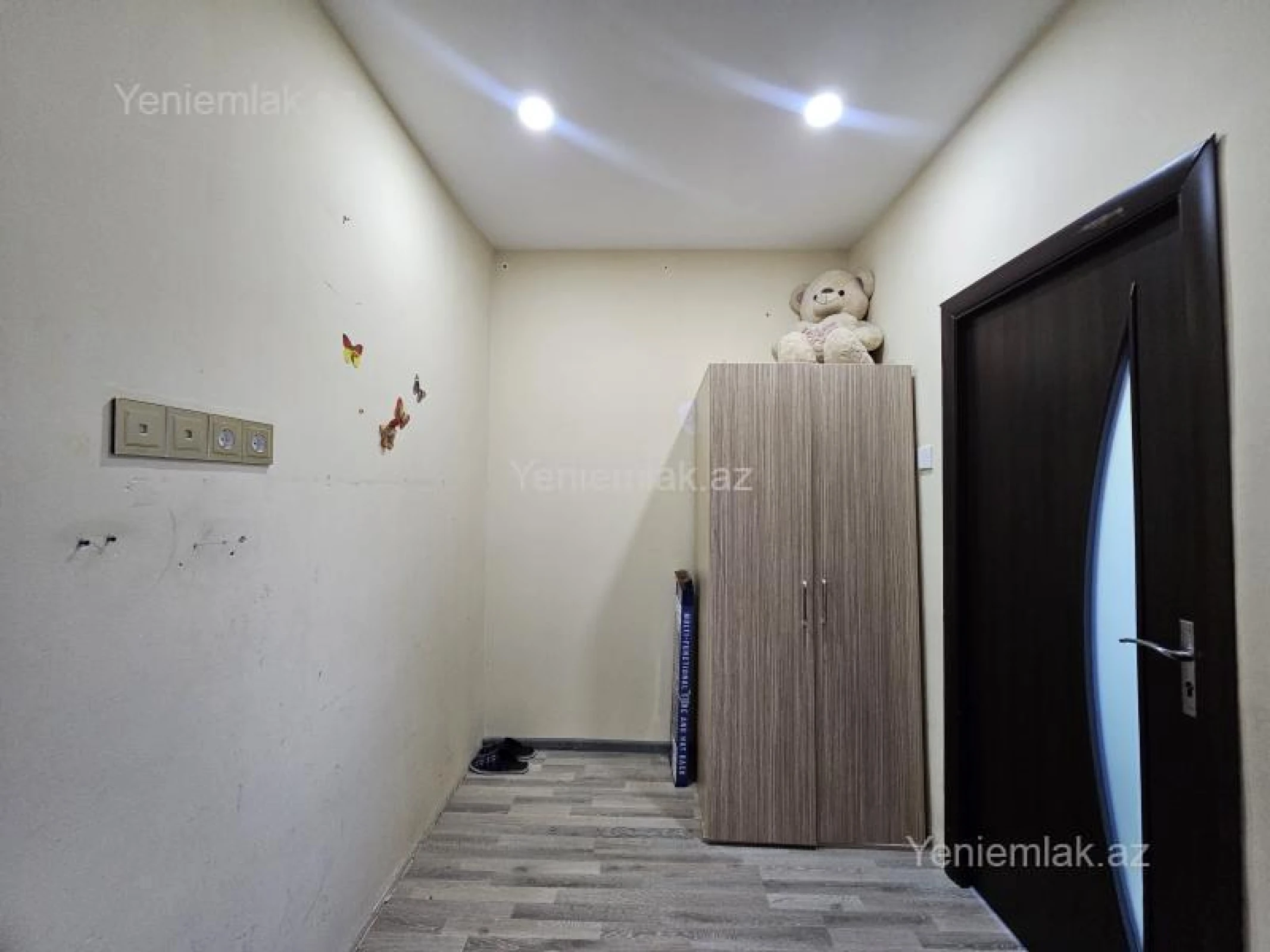 Satılır 2 otaqlı köhnə tikili 55 m²
