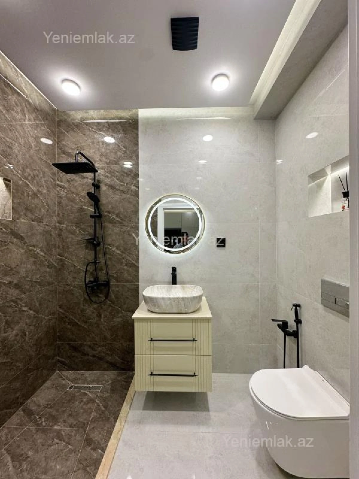 Satılır 2 otaqlı yeni tikili 90 m²