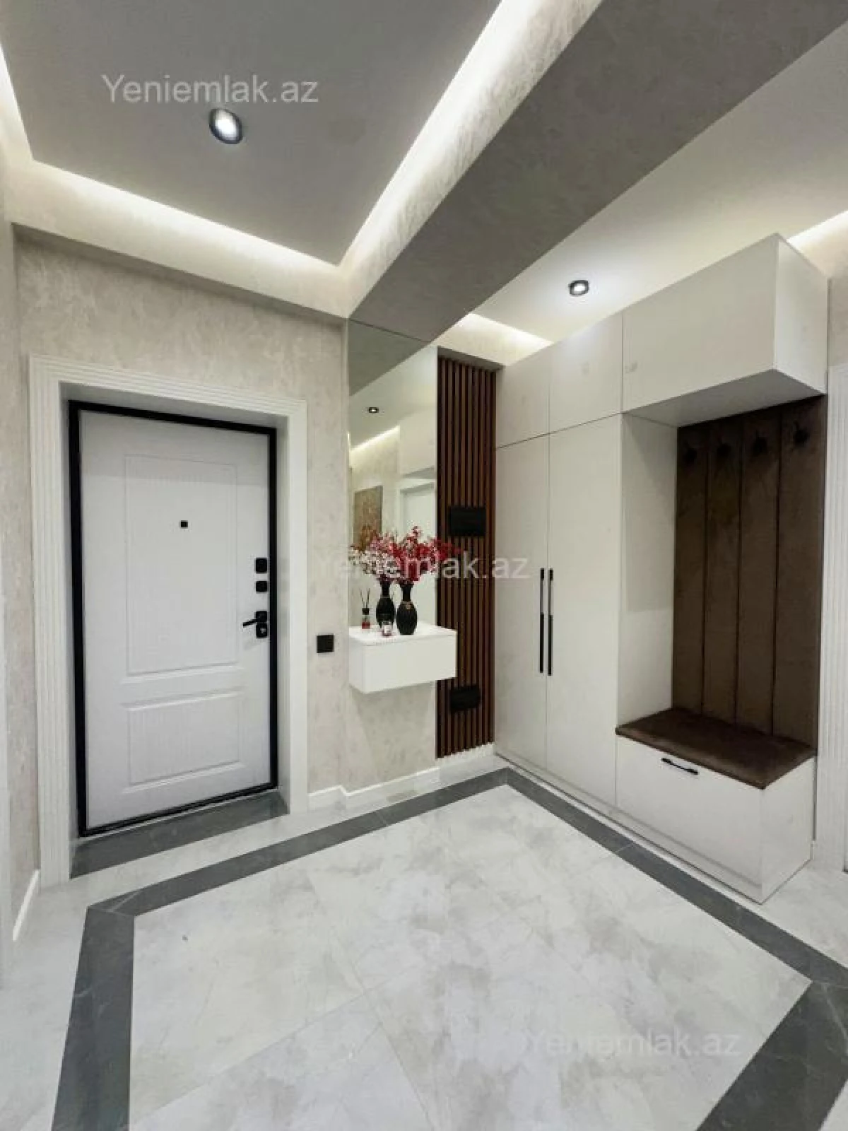 Satılır 2 otaqlı yeni tikili 90 m²