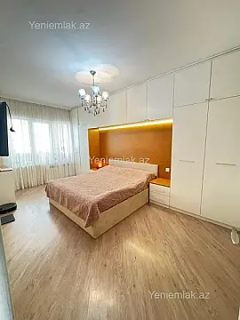 Satılır 3 otaqlı köhnə tikili 80 m²