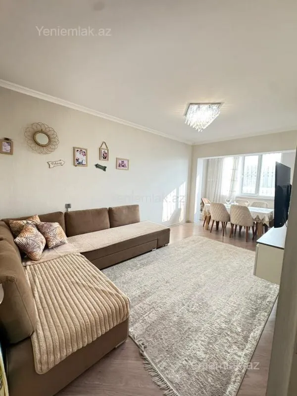 Satılır 3 otaqlı köhnə tikili 80 m²