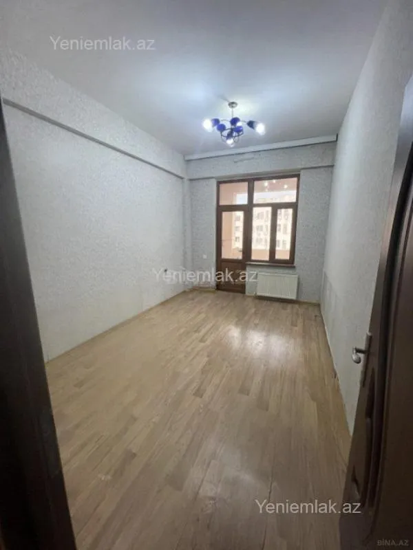 Satılır 2 otaqlı yeni tikili 85 m²