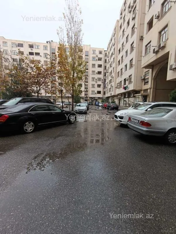 Satılır 2 otaqlı yeni tikili 85 m²