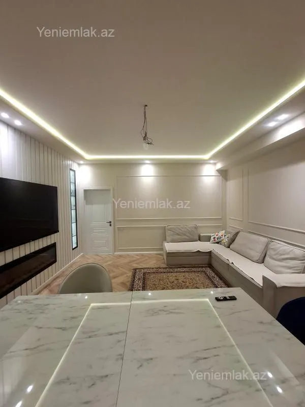 Satılır 3 otaqlı yeni tikili 140 m²