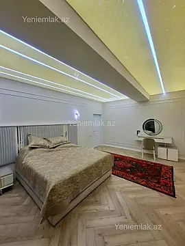 Satılır 3 otaqlı yeni tikili 140 m²