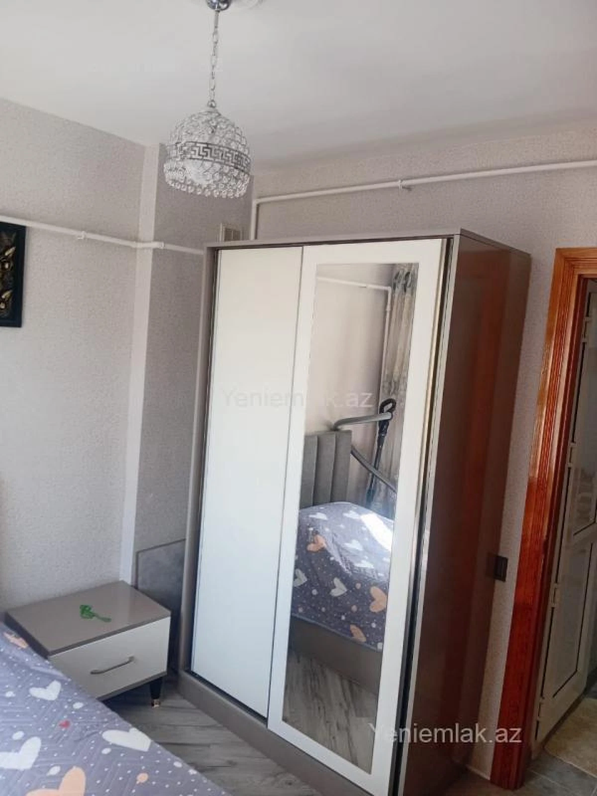 Satılır 2 otaqlı köhnə tikili 40 m²