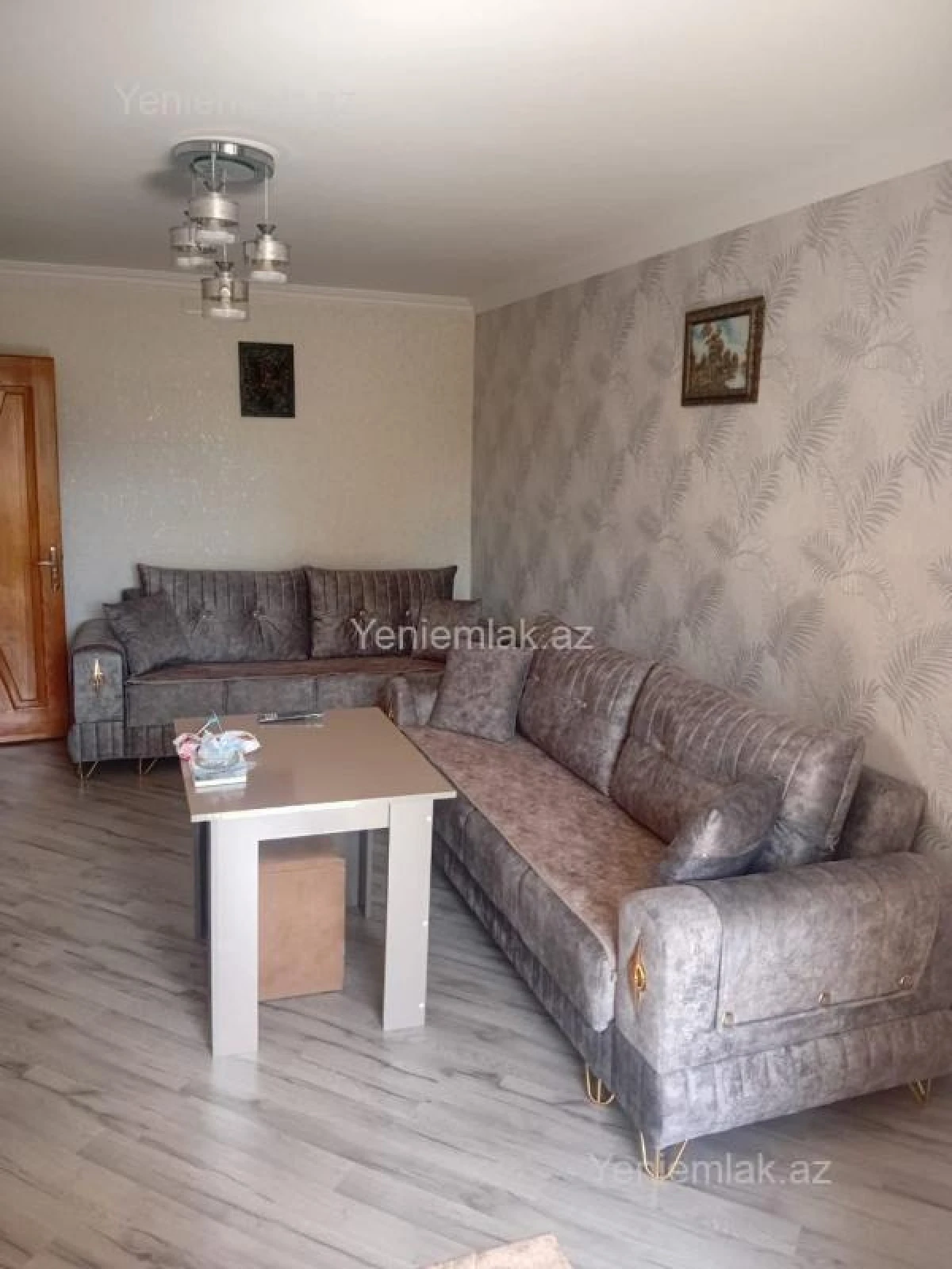 Satılır 2 otaqlı köhnə tikili 40 m²