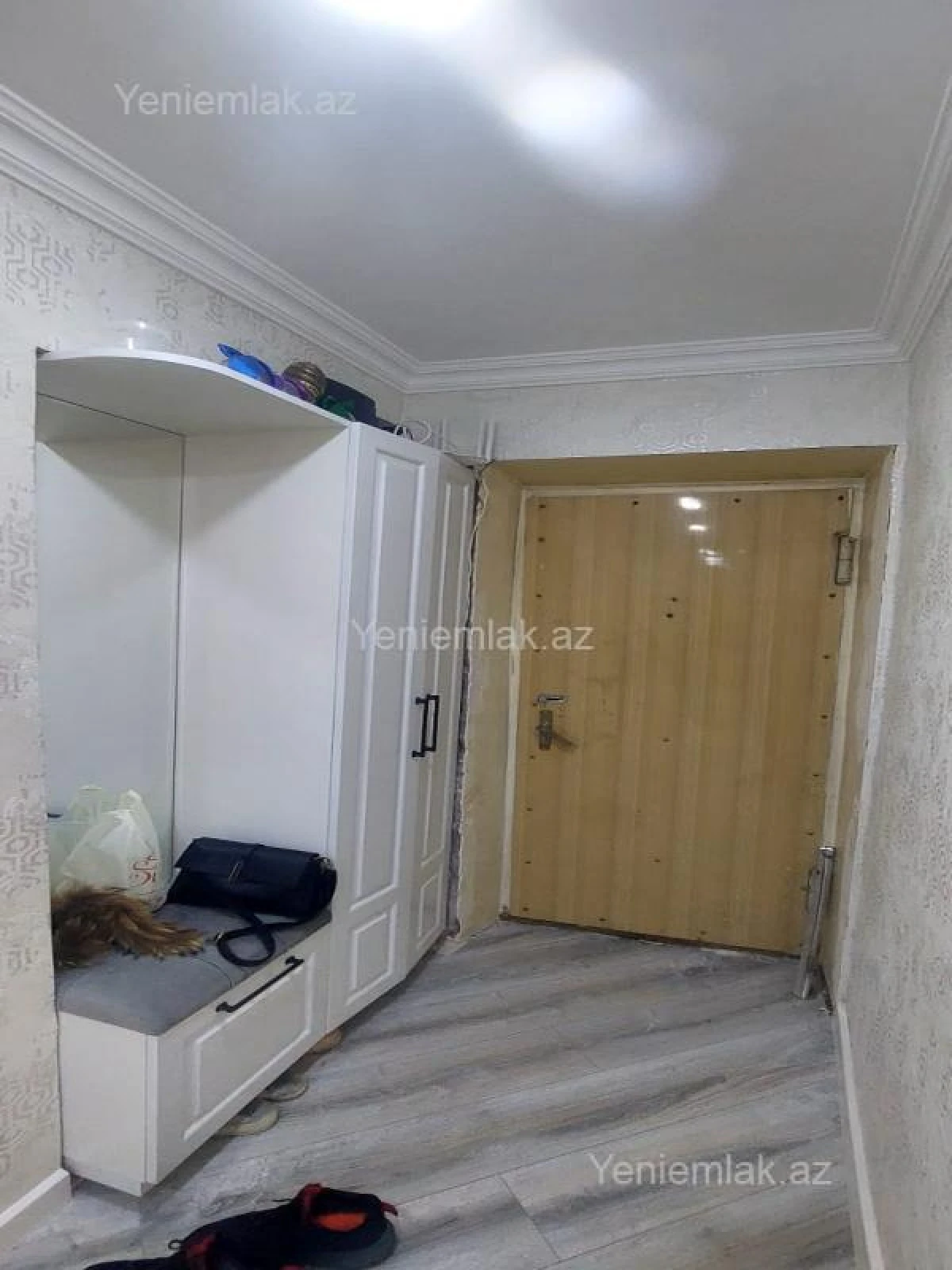 Satılır 3 otaqlı köhnə tikili 84 m²