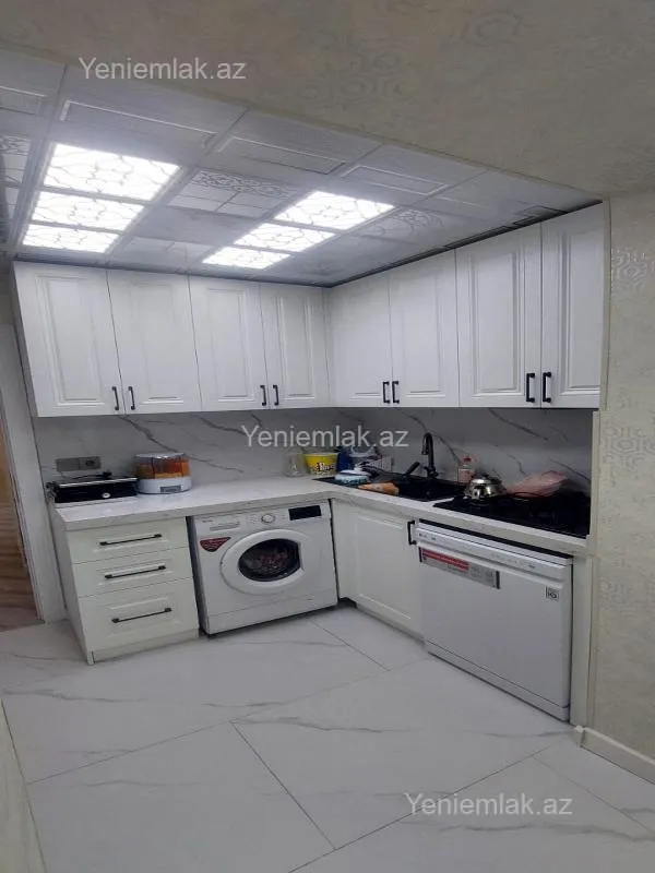 Satılır 3 otaqlı köhnə tikili 84 m²