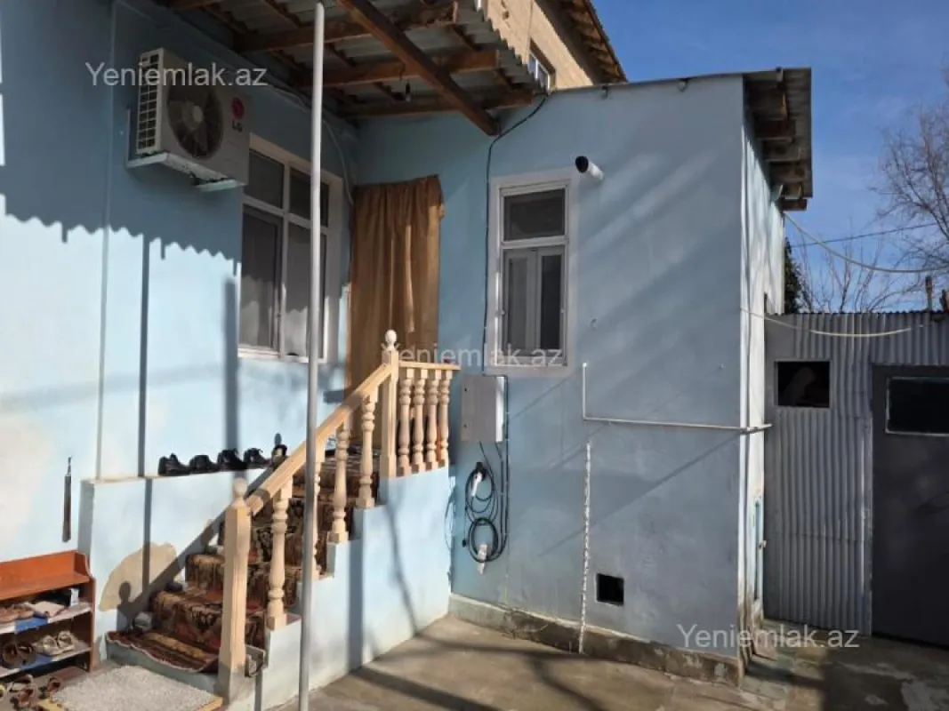 Satılır 5 otaqlı köhnə tikili 100 m²