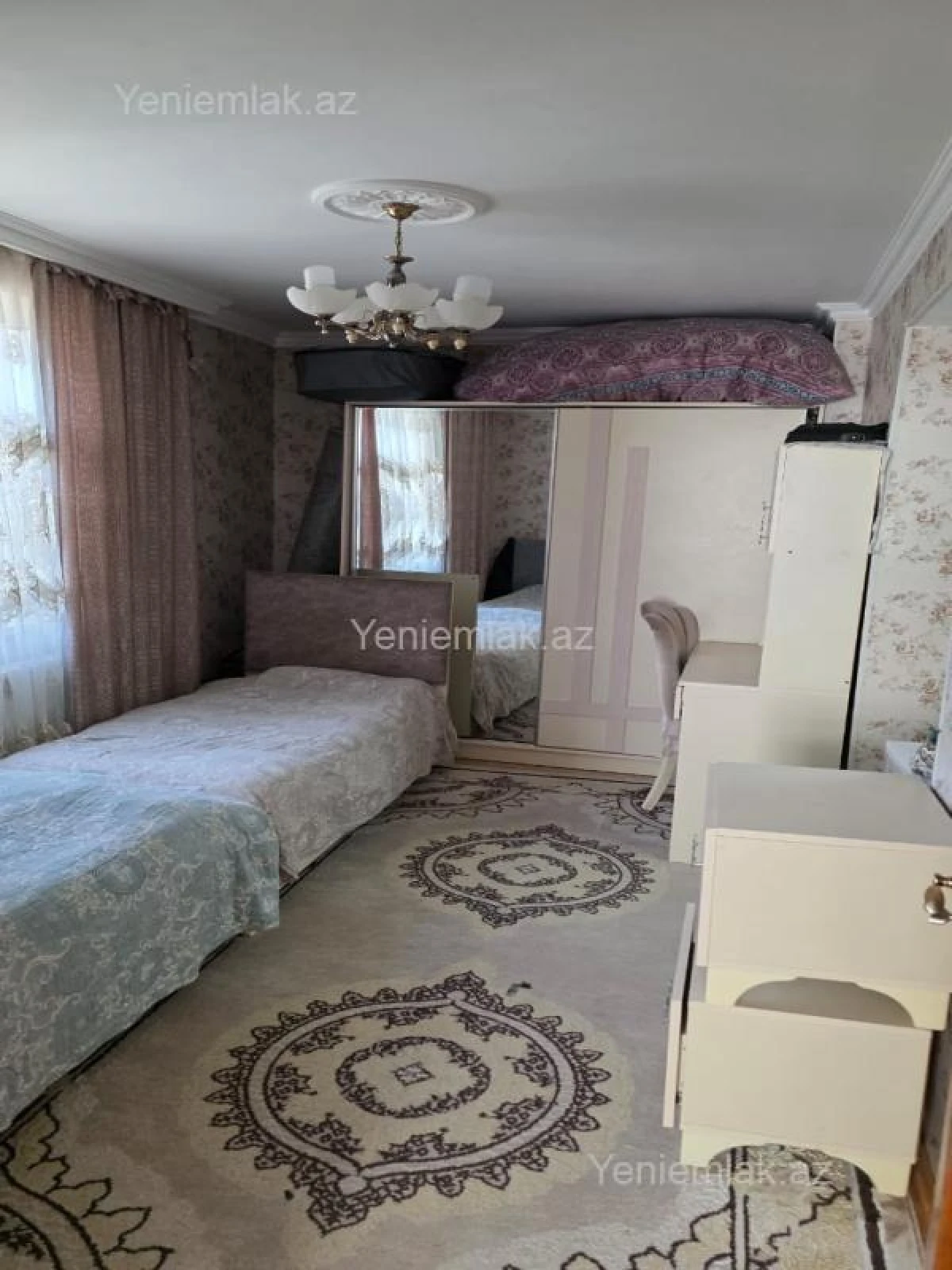 Satılır 5 otaqlı köhnə tikili 100 m²