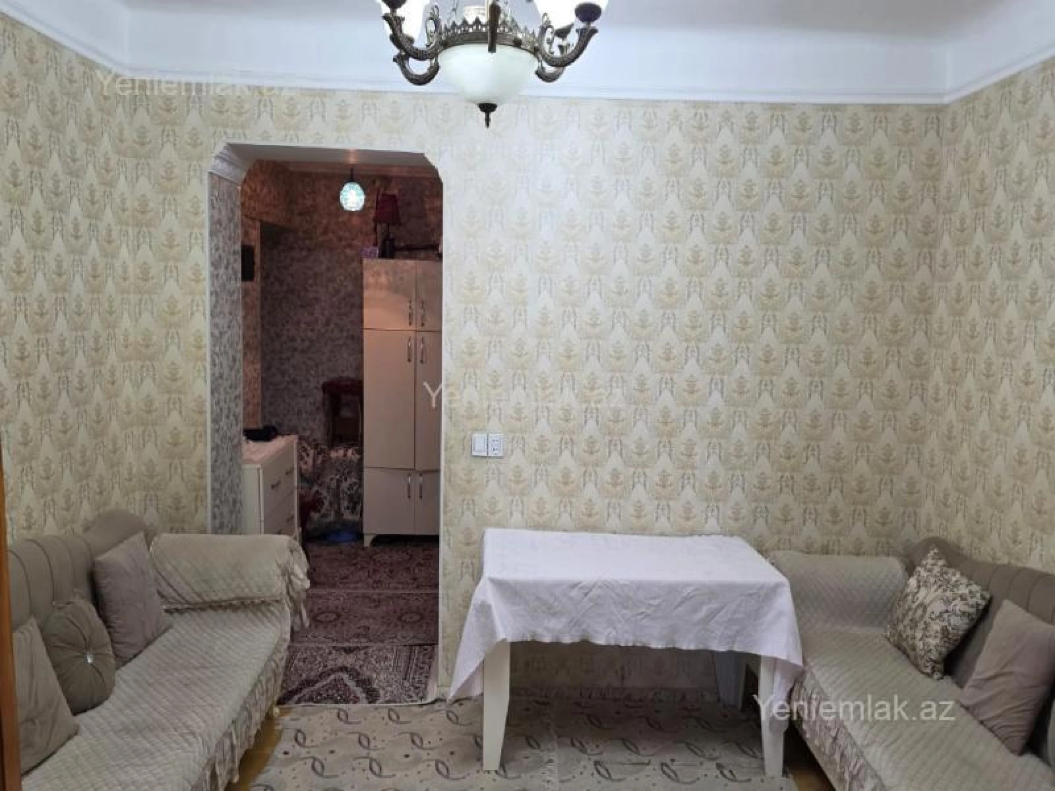 Satılır 5 otaqlı köhnə tikili 100 m²