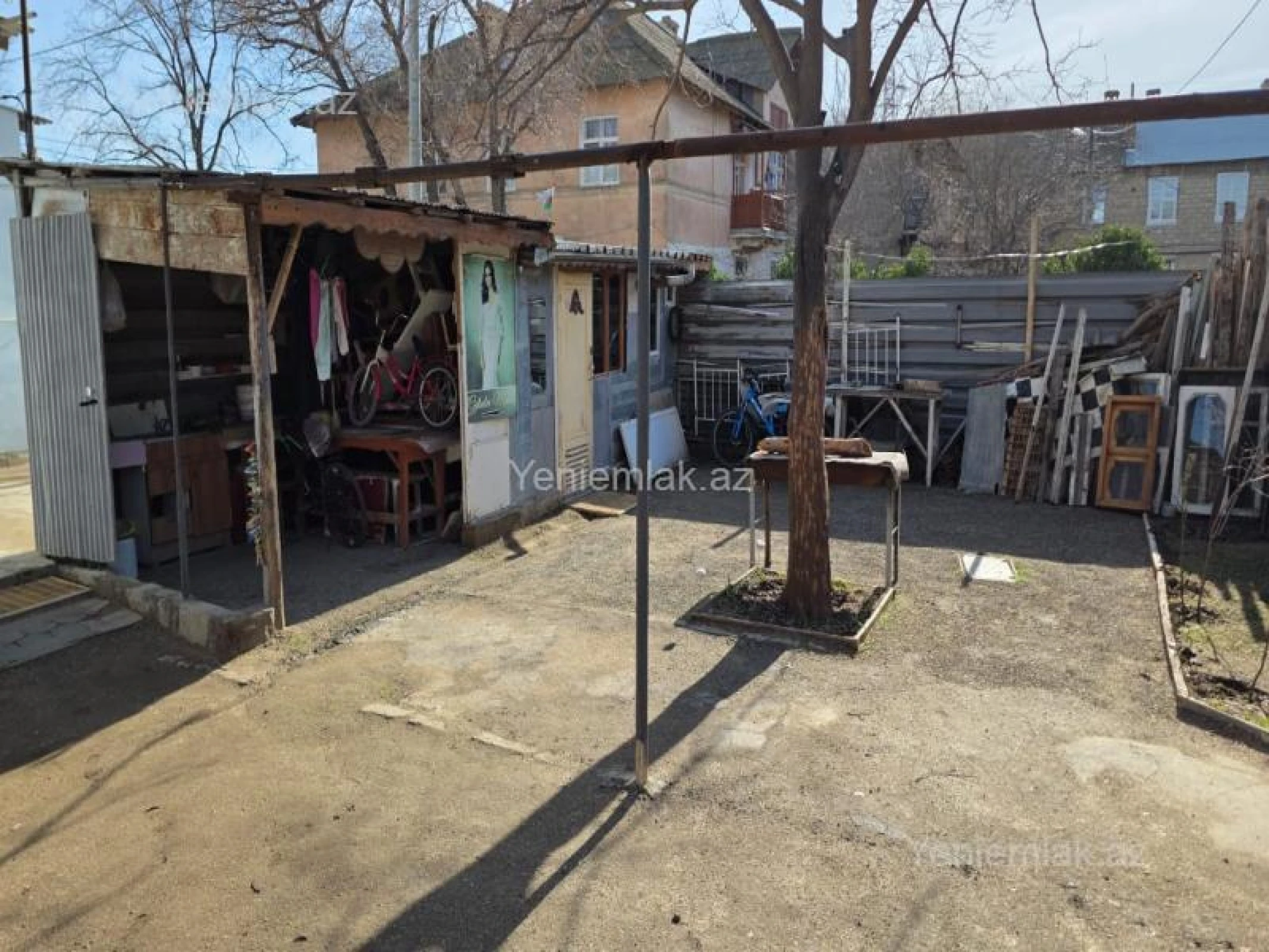 Satılır 5 otaqlı köhnə tikili 100 m²