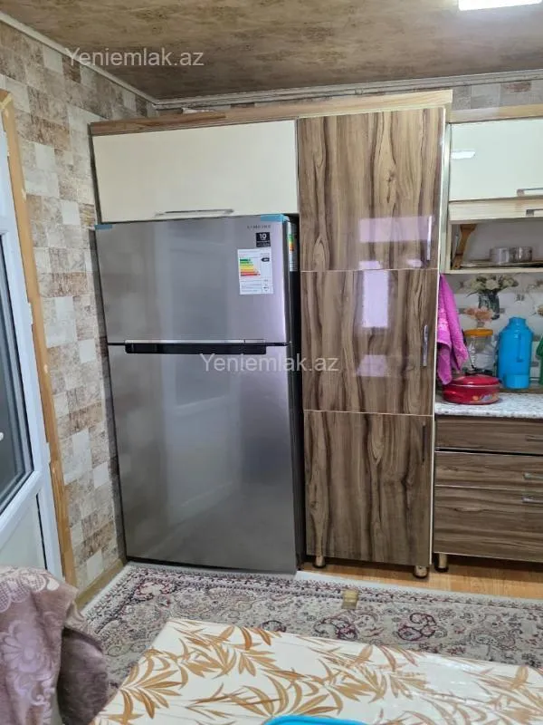 Satılır 5 otaqlı köhnə tikili 100 m²