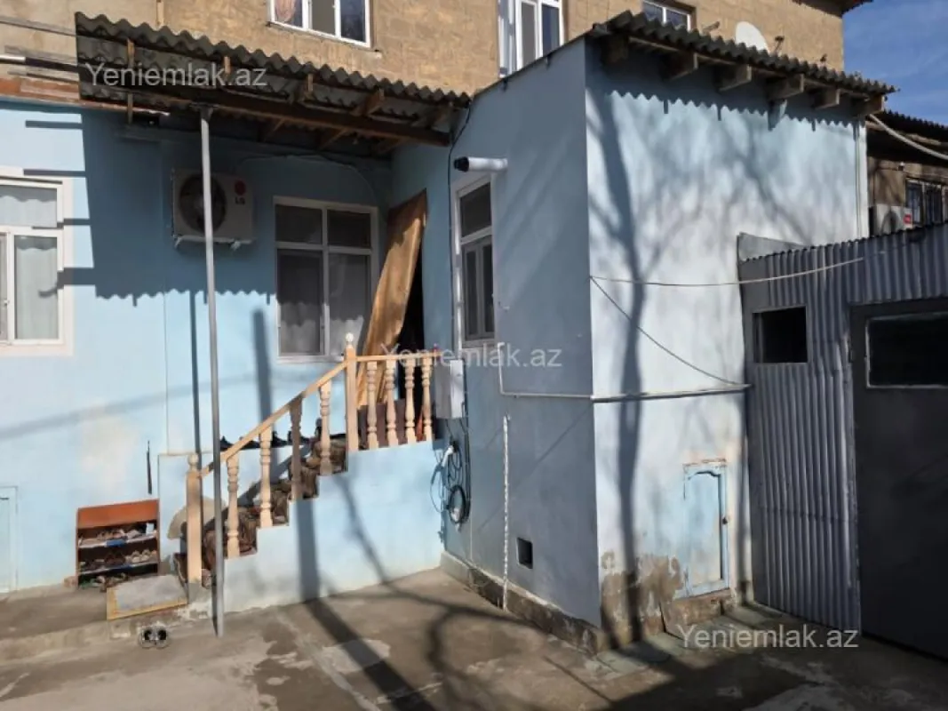 Satılır 5 otaqlı köhnə tikili 100 m²