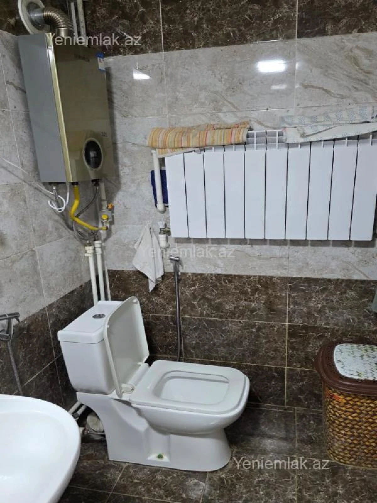 Satılır 5 otaqlı köhnə tikili 100 m²