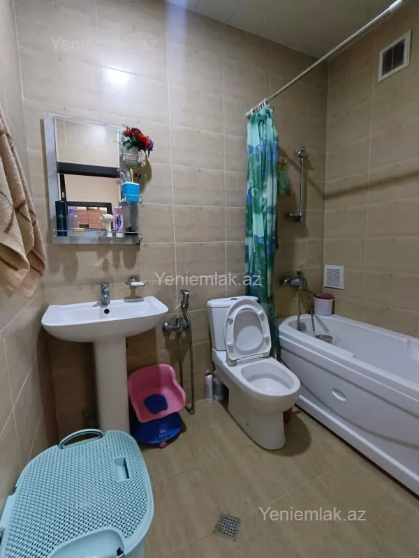 Satılır 2 otaqlı yeni tikili 55 m²