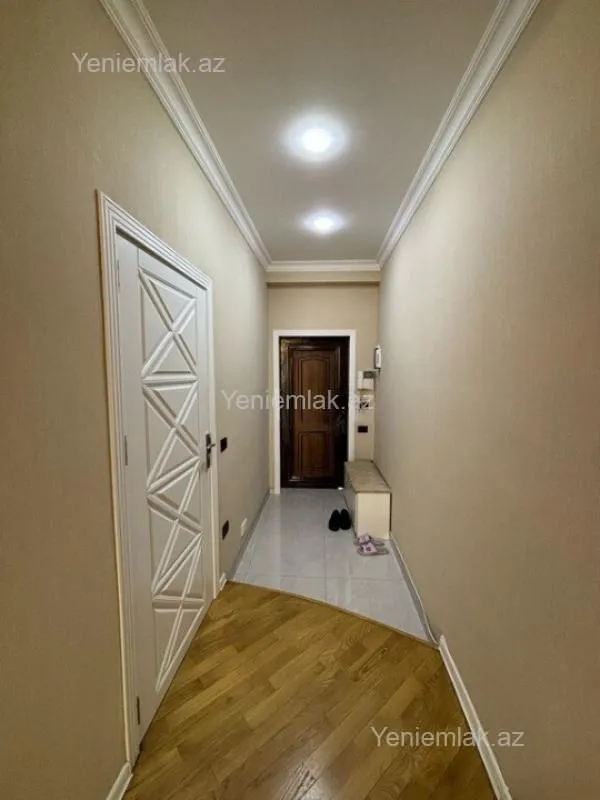 Satılır 3 otaqlı yeni tikili 117 m²