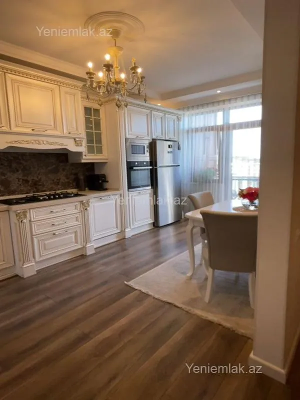 Satılır 2 otaqlı yeni tikili 70 m²