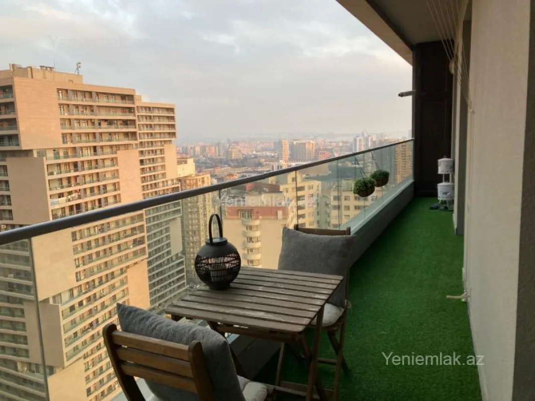 Satılır 3 otaqlı yeni tikili 105 m²