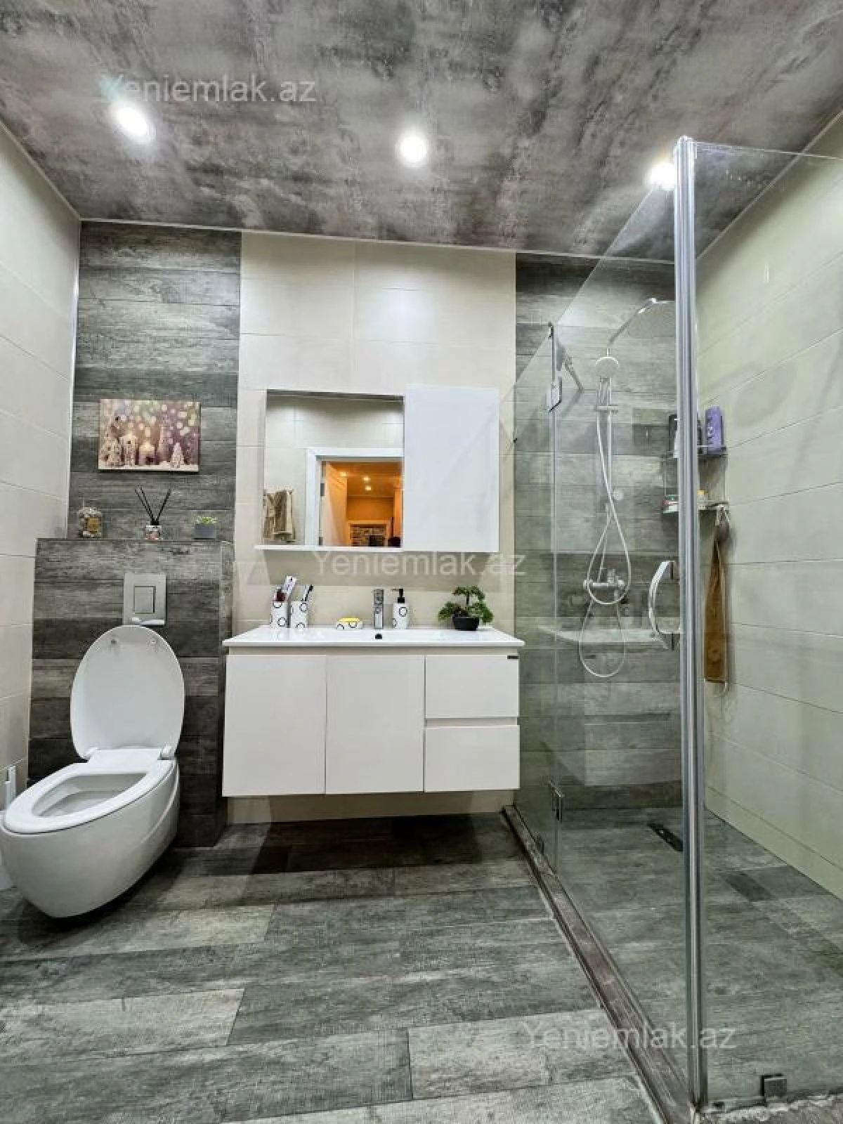 Satılır 3 otaqlı yeni tikili 105 m²