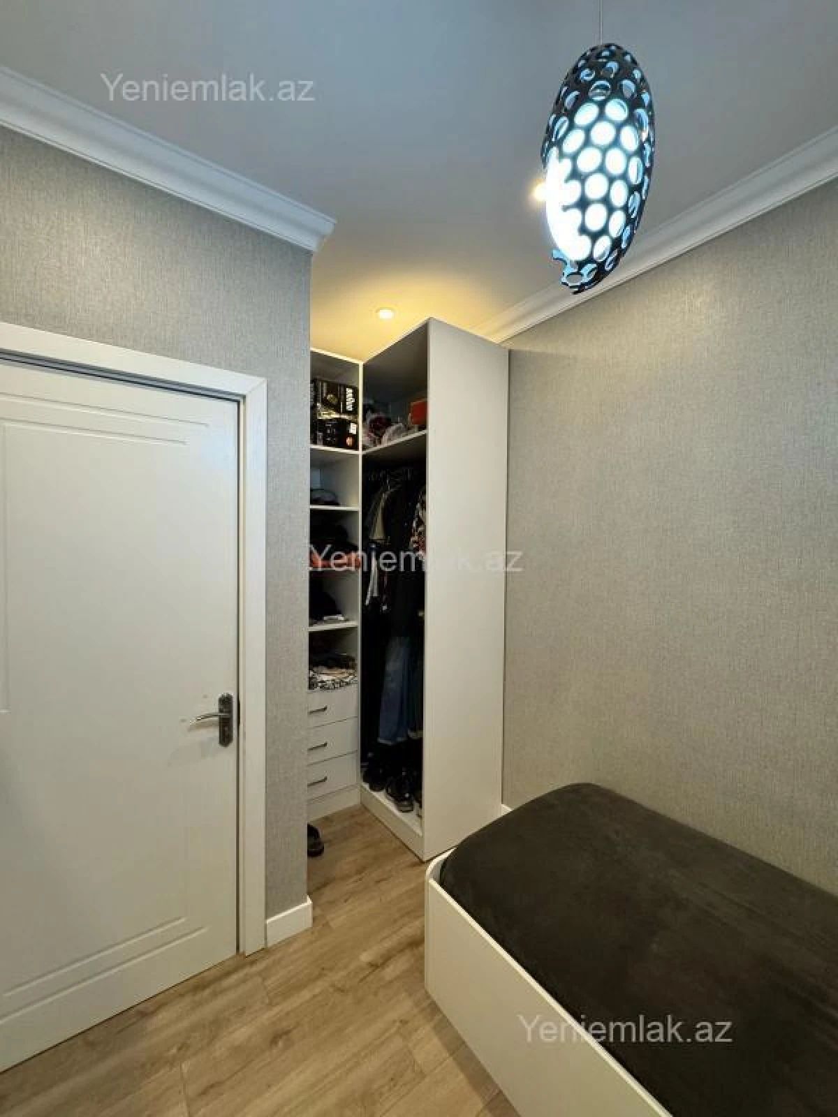 Satılır 3 otaqlı yeni tikili 105 m²