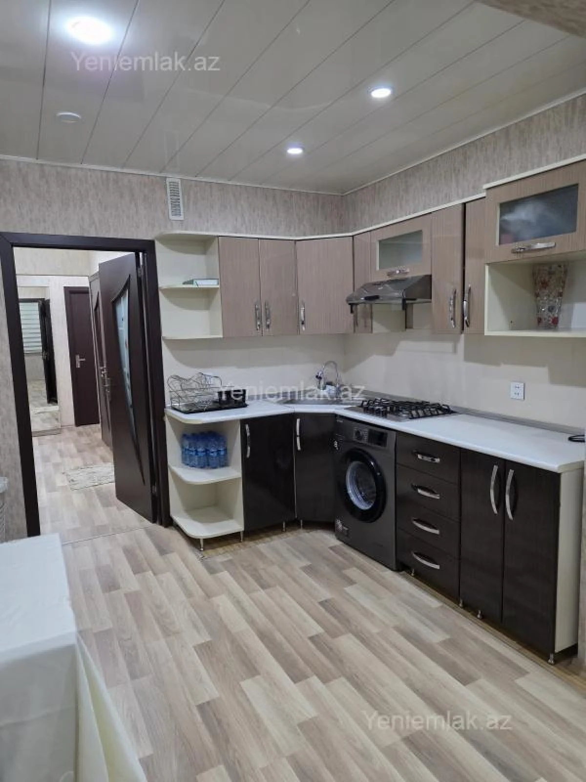 Satılır 3 otaqlı köhnə tikili 80 m²