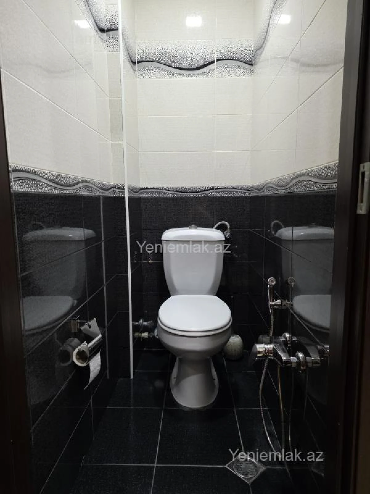 Satılır 3 otaqlı köhnə tikili 80 m²