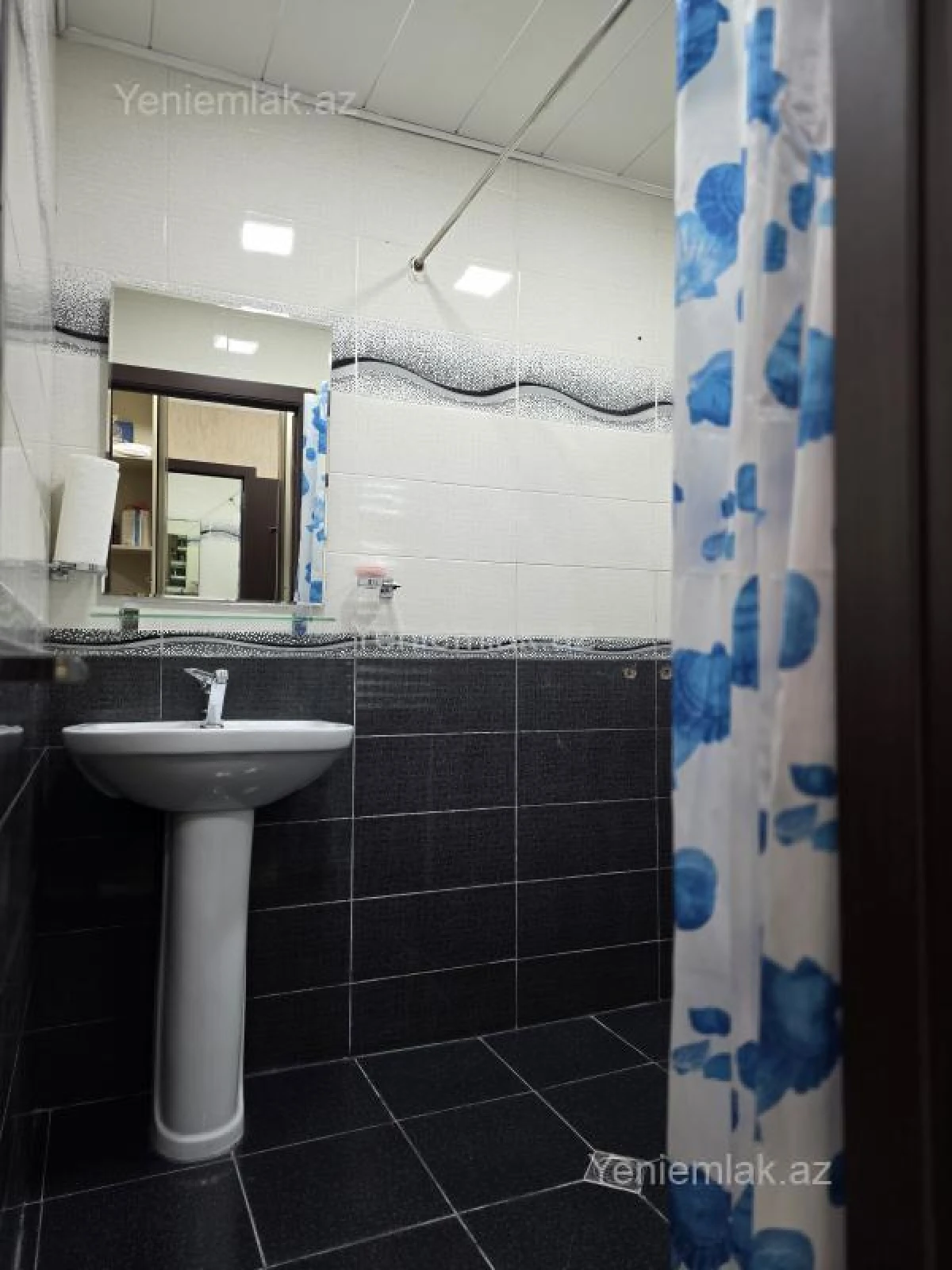 Satılır 3 otaqlı köhnə tikili 80 m²