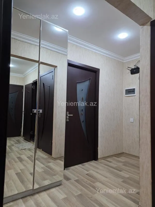 Satılır 3 otaqlı köhnə tikili 80 m²