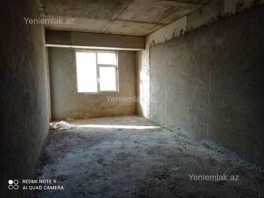 Satılır 3 otaqlı yeni tikili 110 m²