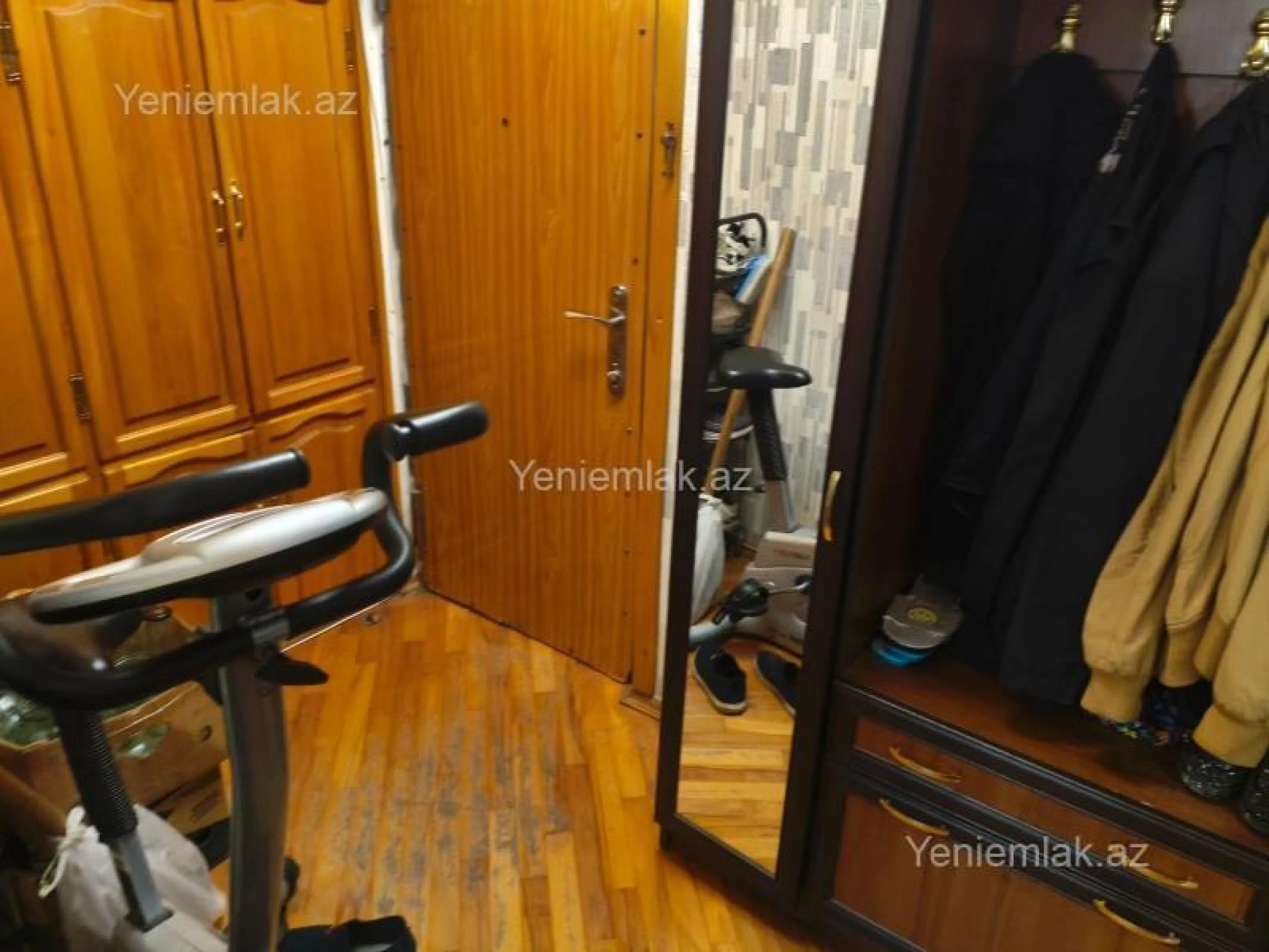 Satılır 3 otaqlı köhnə tikili 85 m²