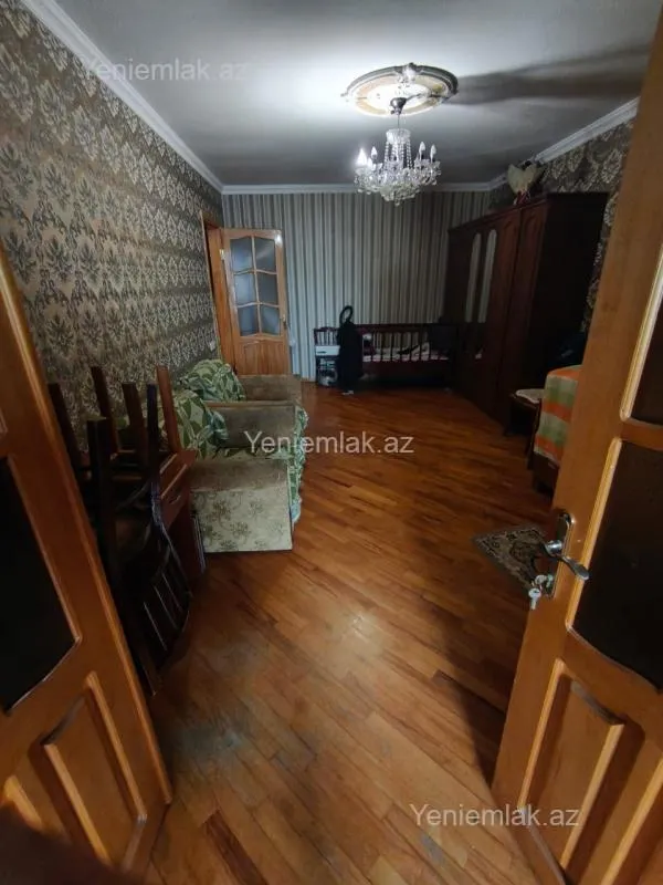 Satılır 3 otaqlı köhnə tikili 85 m²