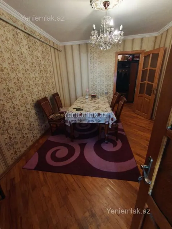 Satılır 3 otaqlı köhnə tikili 85 m²