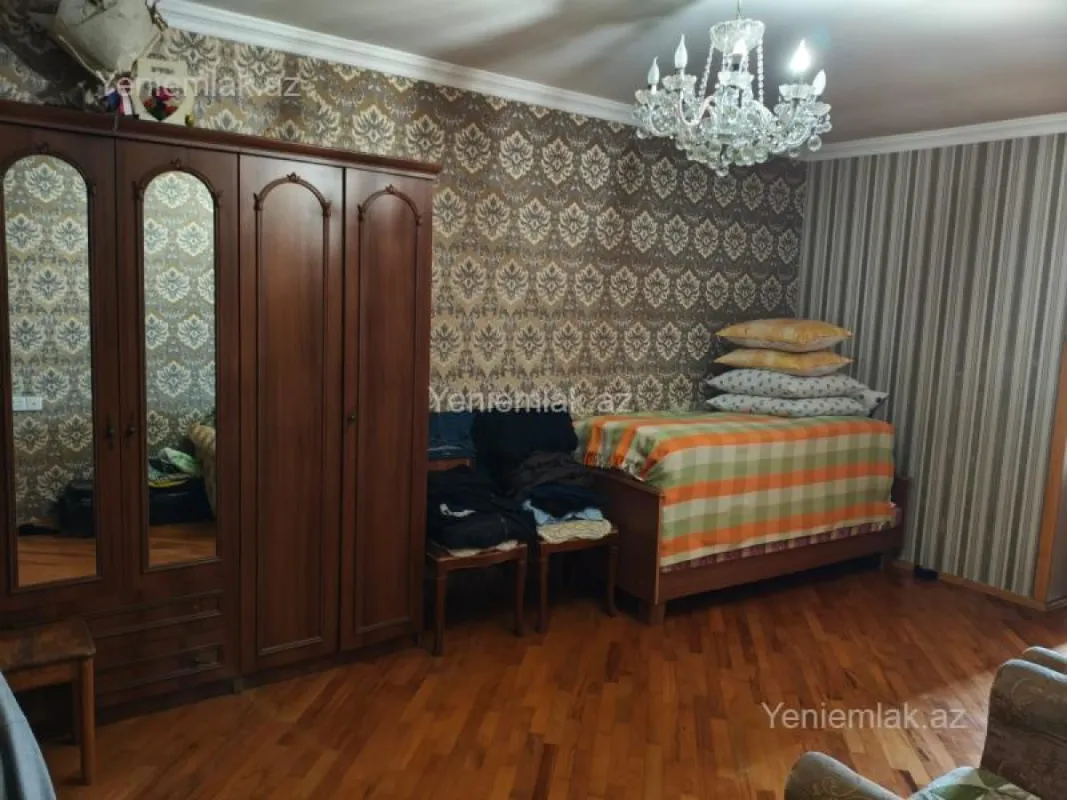 Satılır 3 otaqlı köhnə tikili 85 m²