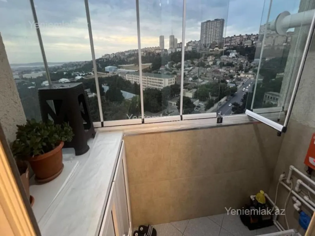 Satılır 4 otaqlı yeni tikili 125 m²